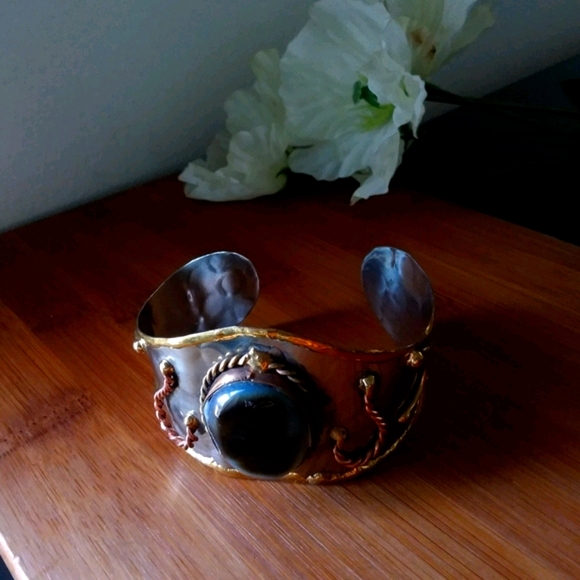 1PC Beautiful Brass & Stainless Steel Bracelet - Picture 3 of 6